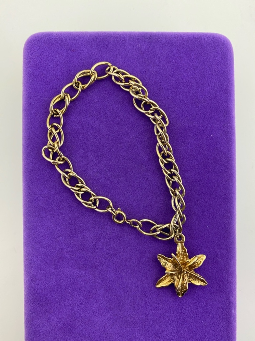 💛 Vintage Gold Plated Flower Charm Chain Bracelet